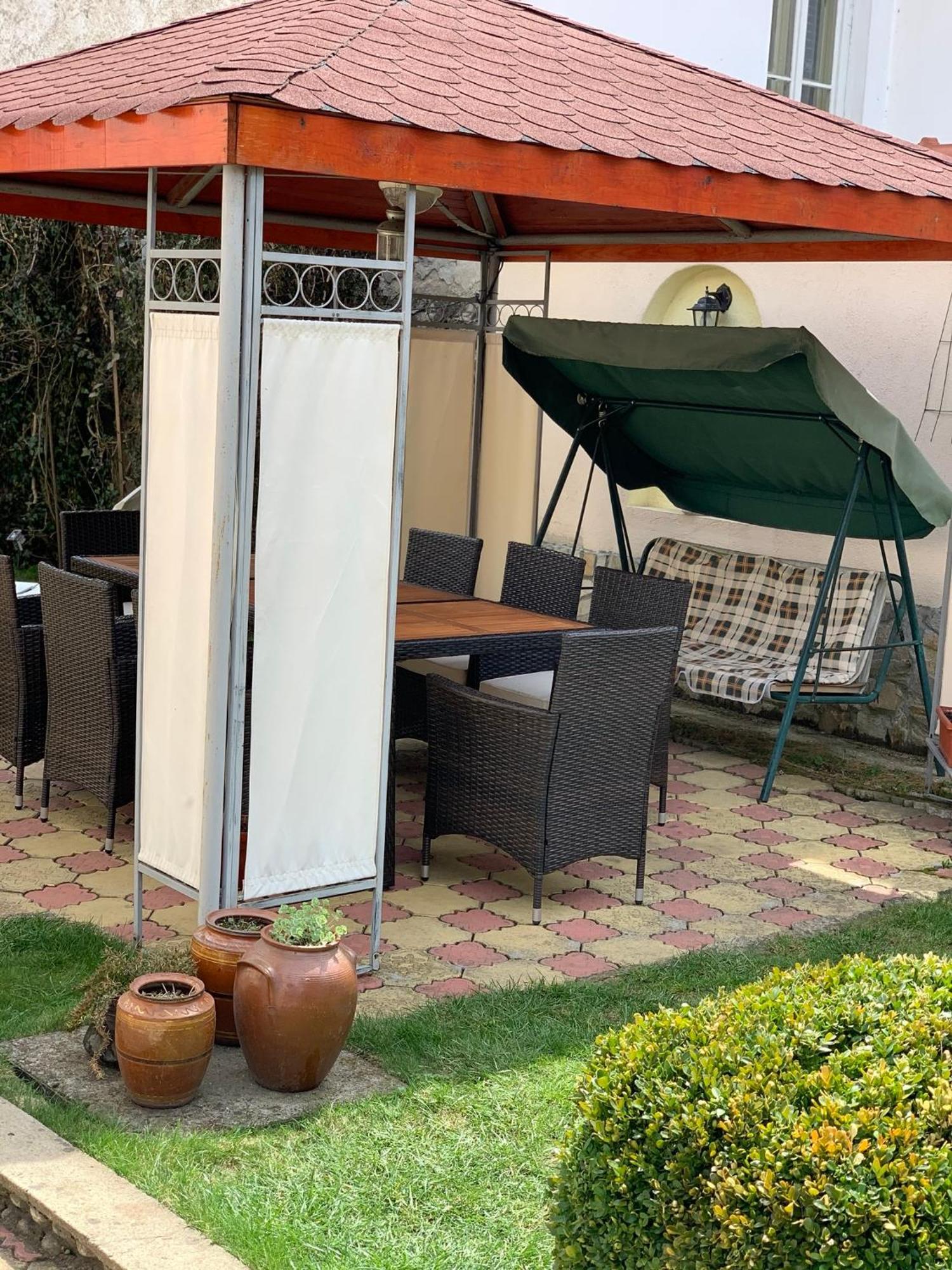 Sunny House Hotel Madzhare Exterior foto